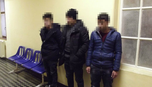 F�ld�n, v�zen, leveg�ben: kisrep�l�n pr�b�ltak Magyarorsz�gra jutni bev�ndorl�k