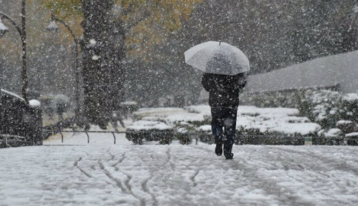 Meleg- majd hidegfront j�n