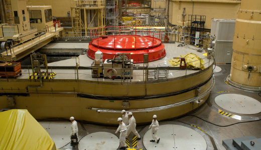 Ausztria megt�madja a paksi b�v�t�st