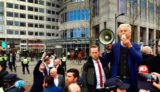 Geert Wilders: Br�sszel elvette a nemzeti szuverenit�sunkat