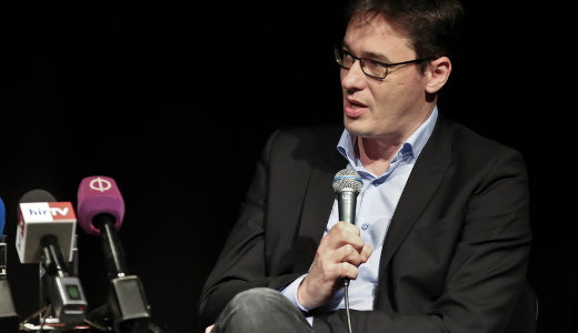 R�gen ker�lt ellenz�ki minisztereln�k-jel�lt ilyen k�zel Orb�nhoz