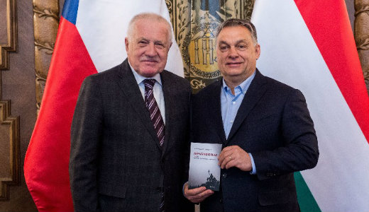 V�clav Klaus: Az Eur�pai Uni� g�zsba k�ti Eur�p�t