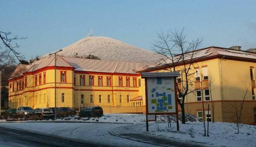 Nincs orvos, bez�rt a s�toralja�jhelyi k�rh�z gyerekoszt�lya