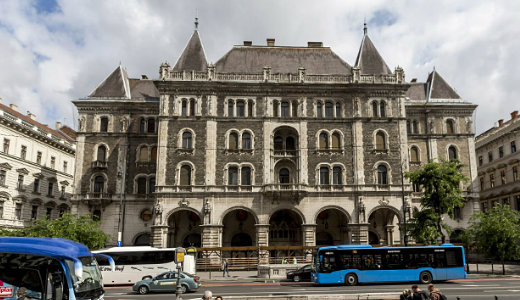 A katari uralkod�csal�d� lett a Balettint�zet