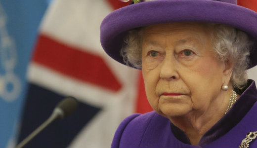 Erzs�bet kir�lyn� felk�sz�lt a III. vil�gh�bor�ra: kisziv�rgott a besz�de, amit majd el kell mondania 