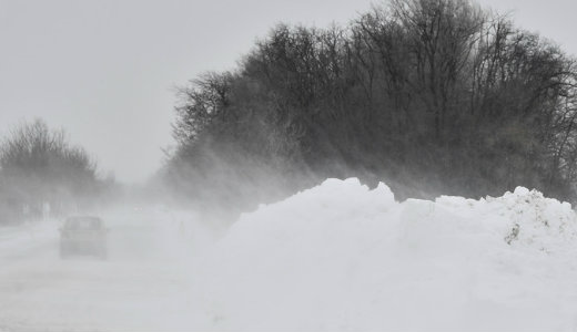 H�k�osz: Hajd�-Bihar 29 telep�l�s�n nincs �ram, sz�netel a villamosk�zleked�s Debrecenben