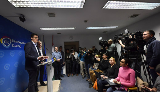 Ny�gvenyel�sen ugyan, de elindultak az ellenz�ki koordin�ci�s t�rgyal�sok