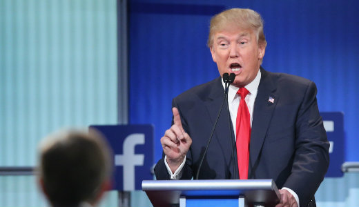 Nagy bajban Trump adatm�gusai, de a Facebook is agg�dhat