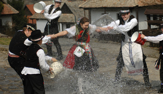 H�sv�tra meg�rkezik a tavasz