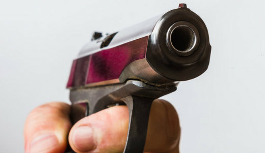 L�v�ld�z�s a YouTube k�zpontj�ban: egy n� nyitott t�zet a dolgoz�kra 