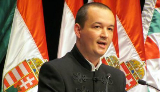 Megveti a rom�kat a jobbikos Ap�ti, de nagy es�llyel �jra k�pvisel� lesz 