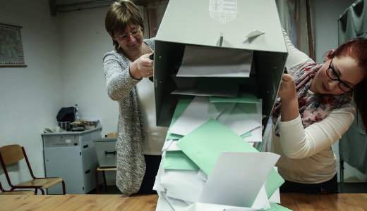 A K�ria k�t egy�ni v�laszt�ker�letben is �jrasz�moltatta a szavazatokat