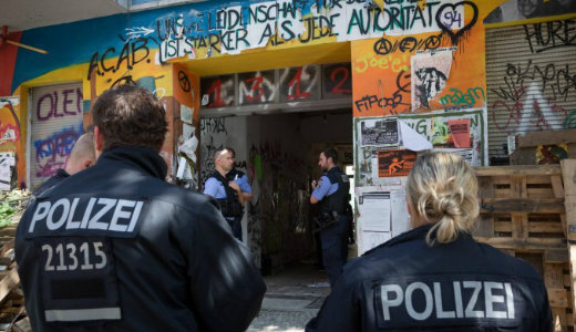 Szinte tehetetlenek a n�met rend�r�k a bev�ndorl�kkal szemben