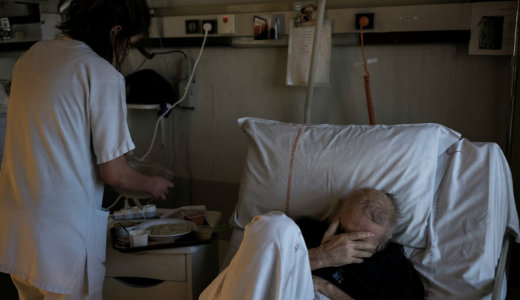 Az �pol�n�k hullaf�radtak, harminc-negyven �gyra vannak ketten