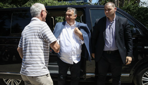 Orb�n Viktor K�tcs�n: Nek�nk van haz�nk, azt nem adjuk senkinek