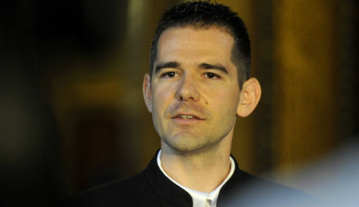 Folytat�dik a kil�p�si hull�m: Nov�k El�d is b�cs�zott a Jobbikt�l 