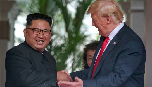 Amerika felemelte Kimet, csak semmit nem kapott cser�be