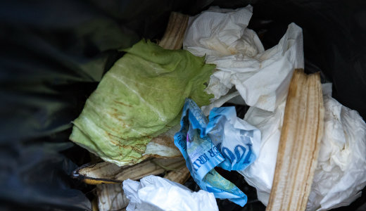 �jra t�rt�nelmi m�lypontot �rt el a forint