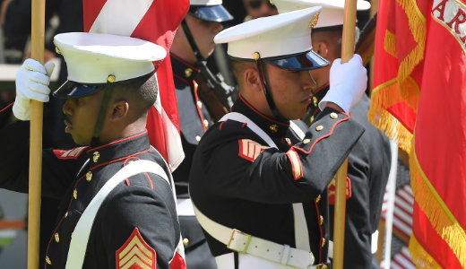 Sz�let�snapj�t �nnepli az Egyes�lt �llamok