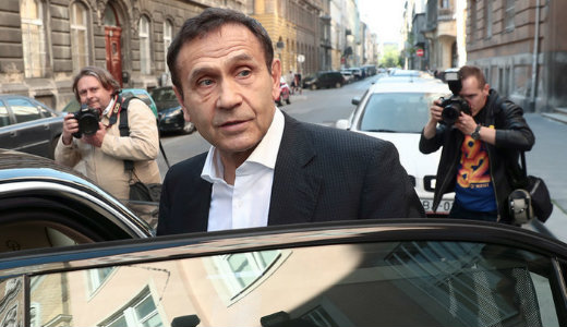 Gy�rf�s Tam�s kifizette a 200 milli�s �vad�kot, leker�lt a nyomk�vet� a l�b�r�l