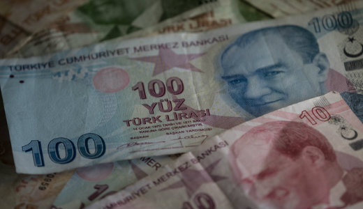 A forintot is h�zza mag�val a l�ragyeng�l�s