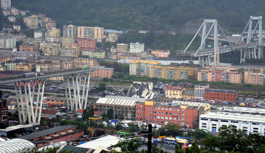 Leszakadt egy viadukt Olaszorsz�gban, harmincn�l is t�bben haltak meg