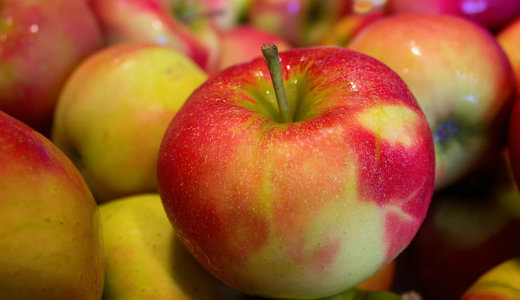 Magyar gazd�k: Az �r�lt profit�hs�g miatt �ron alul v�s�rolj�k fel az alm�t