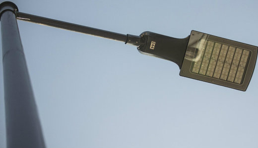 Intelligens l�mpaoszlopokat adtak �t Budapesten