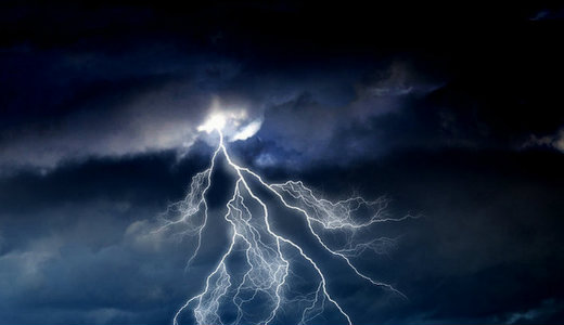 Tombol a vihar az orsz�gban, Kalocs�t is el�nt�tte a v�z 