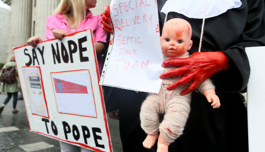 Elkezdt�k teregetni a szennyest a Vatik�nban