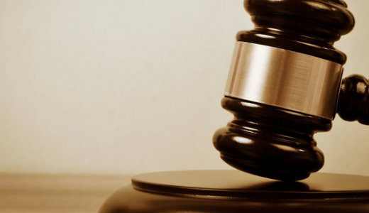 Mozg�ss�r�lt-igazolv�nnyal parkol� b�r�ra csaptak le a rend�r�k