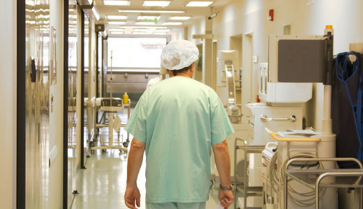 Hihetetlen l�p�sre sz�nta el mag�t a honv�dk�rh�z a felmond�si hull�m ut�n – Ez t�rt�nik az int�zm�nyben 