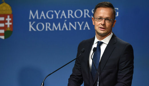 Szijj�rt� P�ter a Sargentini-jelent�s elfogad�s�r�l: a d�nt�s csal�ssal sz�letett 