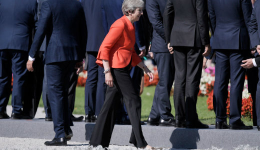 Brexit: megal�z� veres�g – Theresa May brit minisztereln�k cs�fos kudarc ut�n kullogott haza az uni�s cs�csr�l 