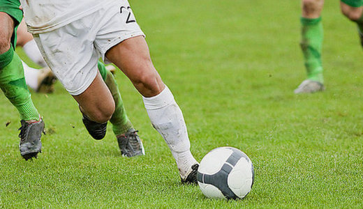 Balh� az NB I-es magyar bajnoki ut�n: elz�rt�k a kij�ratot, a stadionon k�v�l v�rt�k a focist�kat a felb�sz�lt drukkerek 