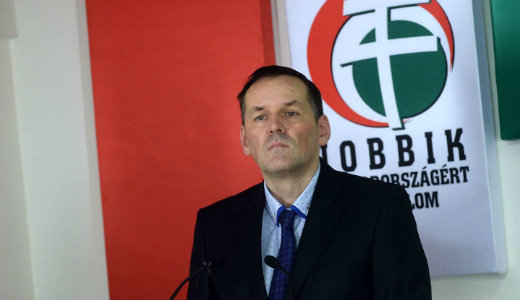 Volner J�nos�k nem adj�k vissza mand�tumukat 