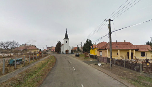 Elg�zolt egy gyereket, a helyiek nagyon megvert�k