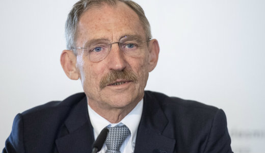 Semmi nem marad �szrev�tlen: Pint�r �sszek�tn� az orsz�g kamer�it 