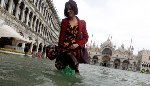 Torn�d�, �z�nv�z, v�r�s riaszt�s: tombol az �t�letid� Olaszorsz�gban, m�r 10 halott van