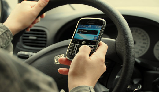 Bntethet mg a mobil vezets kzbeni kinyomsa is
