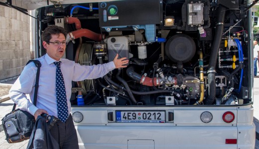 �ri�sfizet�sre �s luxusmercire ment el az uni�s p�nz