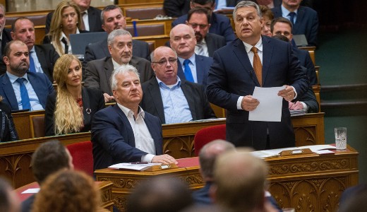 Gruevszki-�gy: Orb�n v�lasz�t hangosan nevette ki az ellenz�k