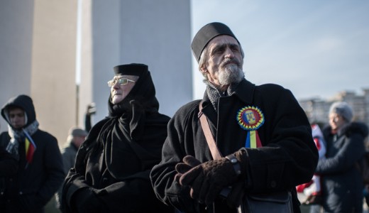 Szerbia h�bor�val fenyegeti Koszov�t