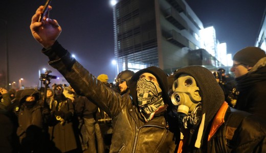 Mi lesz ebb�l? Ez v�rhat r�nk a szakszervezetek szerint, ha �der al��rja a t�l�rat�rv�nyt 