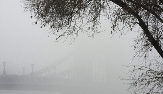 Egyre rosszabb: tart�s k�d �s �nos es� miatt adtak ki figyelmeztet�st