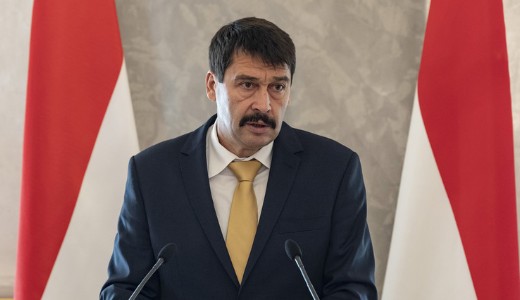 �der J�nos al��rta a t�l�rat�rv�nyt 