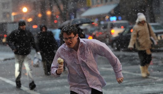 Sokfel� es�vel, havas es�vel indul a h�tf�