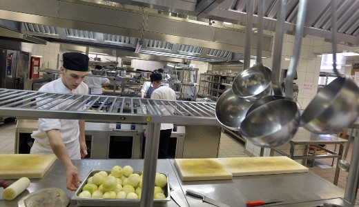 850 forint egy eb�dmen�, 260 egy soml�i a Minisztereln�ks�g �j Gundel-menz�j�n