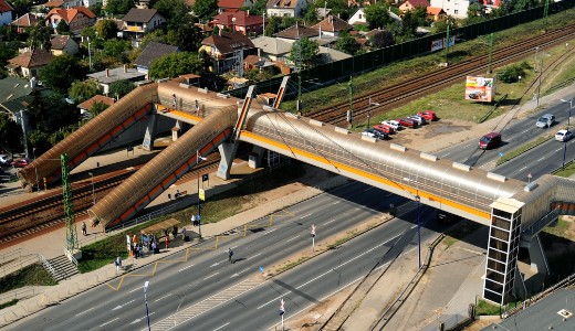 K�na is bejelentkezett a ferihegyi gyorsvas�t meg�p�t�s�re