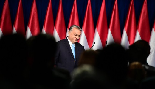 Orb�n �j eszk�zt tal�lt a bev�ndorl�s ellen